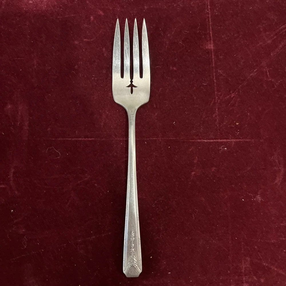 1 Salad Fork‎ Milady Oneida Community 1940 Silver Plate Silverplate Floral